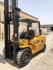 تاجير رافعه شوكيه 1