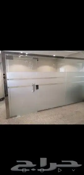 معلم زجاج سكوريت وشوارات حمامات ومرايات ودربزين استيل 05379 5