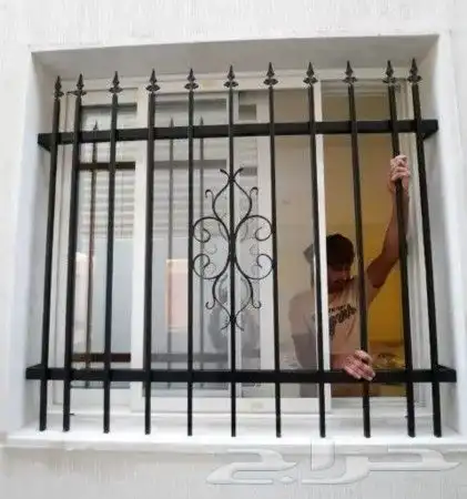 شبابيك حديد حماية وصيانة أبواب حداد 1