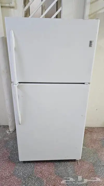 ثلاجه حجم كبير 0