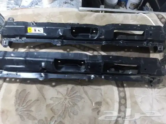 جسر حديد أمامي (فوق اللديترات) واحد أصلي والثاني تجاري 2