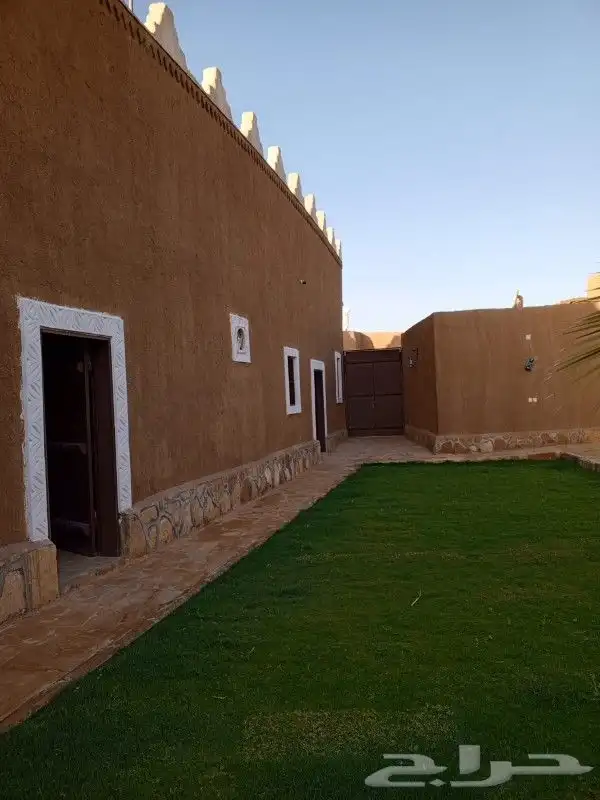 يوجد لدينا نقوم بالاعمال التراثيه اي تصميم في جميع انحاء الم 6