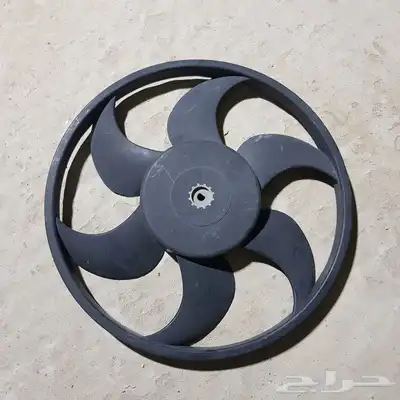 للبيع قطع غيار سيارات متنوعه 41