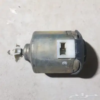 للبيع قطع غيار سيارات متنوعه 31