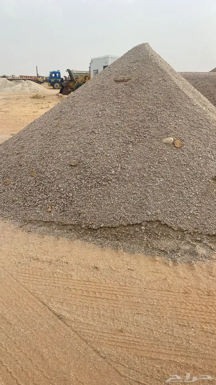 الحربي لبيع الرمل بانواعه الأبيض والأحمر ورمل البنا والدفان 15