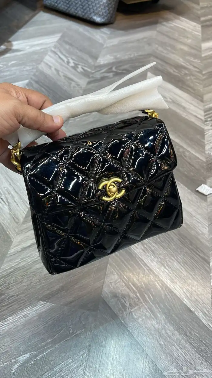 شنط ماركات مختلفه 49