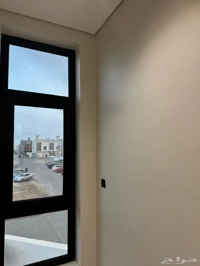 للبيع فيلا مودرن جديدة في جده حي الصواري 9
