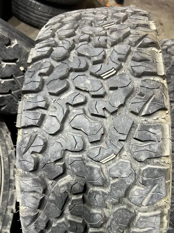 كفرات فرشت نص حجري مقاس275 70 17 تاريخ24 3