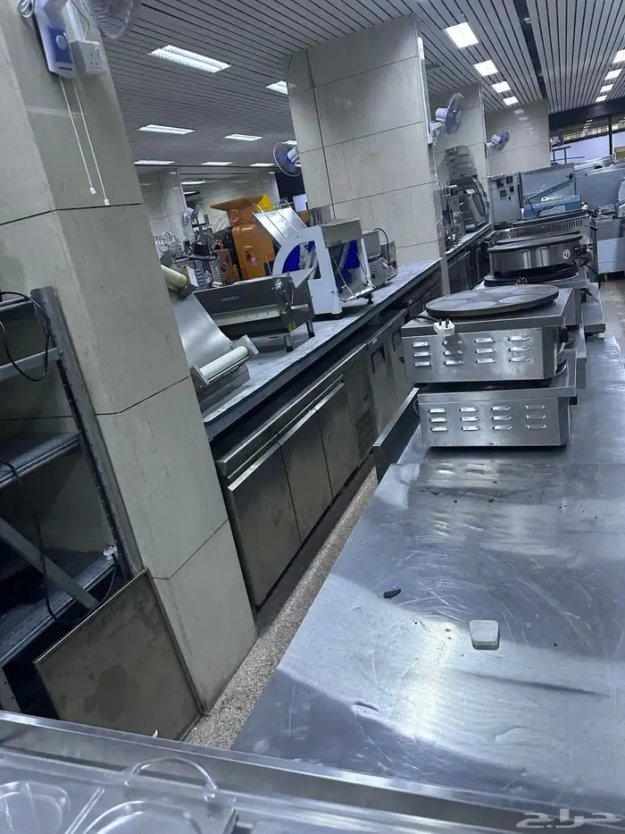 يوجد لدينا جميع ادوات المطاعم والمخابز السوبر ماركتات 23