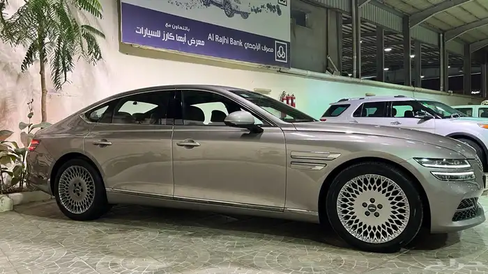 جينيسس 6 سلندر توين تيربو G80 3
