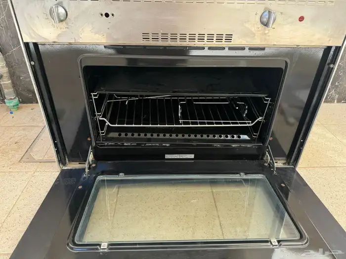 للبيع فرن غاز وكهرباء داخلي 2