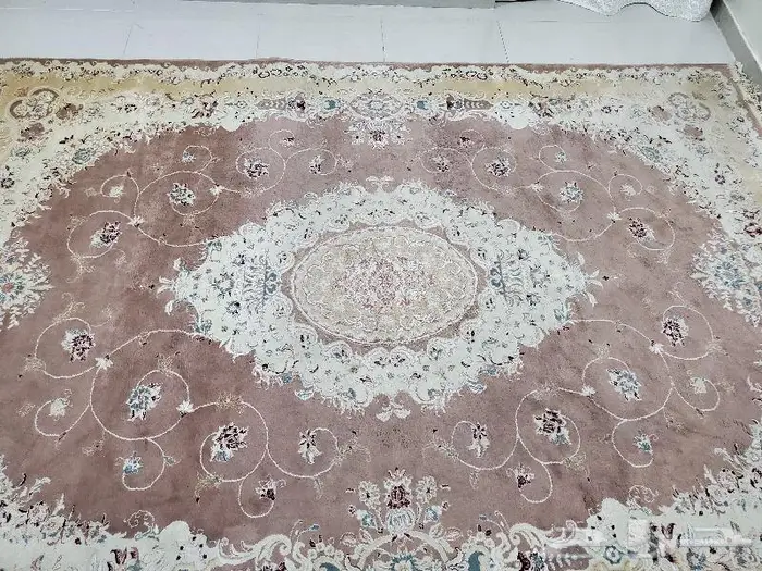 سجادة بيج 2.5متر في 3.5متر بحالة ممتازة 1