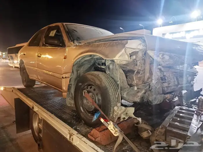 كامري 2000 قطع غيار البيع تشليح 2