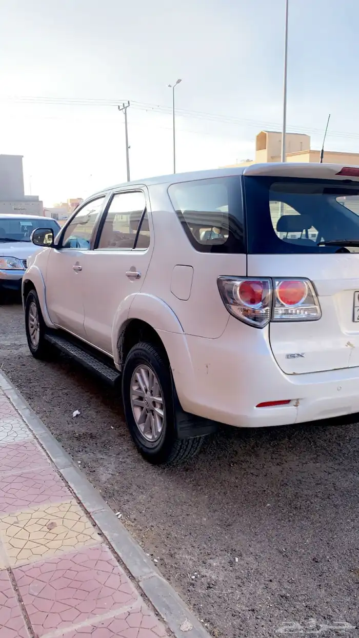 فورشنر 2015 GX بدون دبل شرط بدي ومتحركات 3