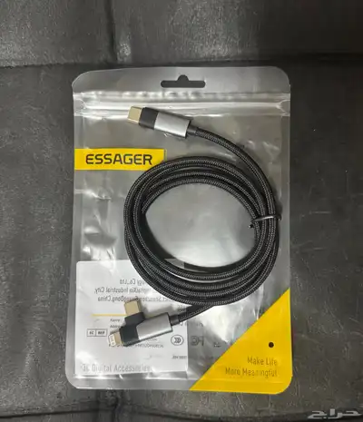 كيبلات متنوعه تايبc وusb اطوال مختلفه وكلها معتمده من ابل 4