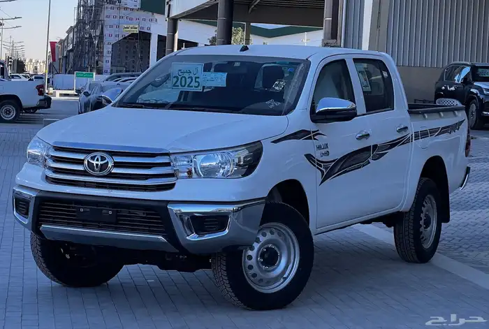 تويوتا هايلوكس سلق 2025 13