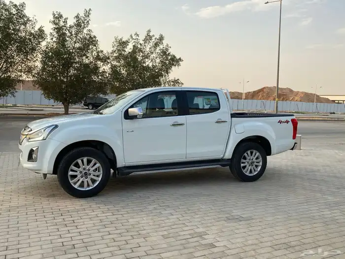 ايسوزو ديماكس غمارتين دبل 3