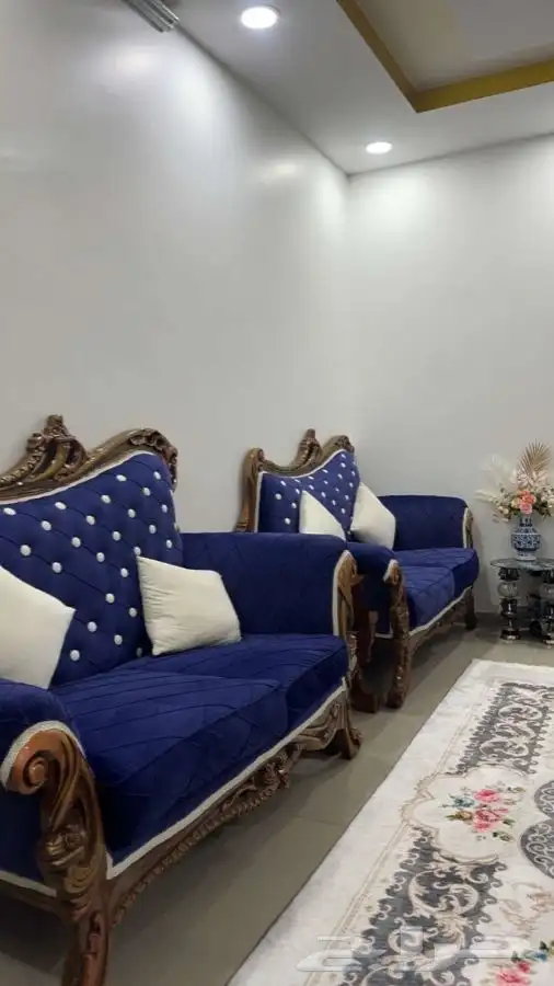 كنب صالة جديد مع اربع طاولات .كنب مجلس نساء مع ثلاث طاولات 4