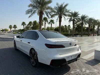 بي ام دبليو الفئة السابعه 740 2023 طلبيه خاصه 4