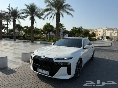 بي ام دبليو الفئة السابعه 740 2023 طلبيه خاصه 10