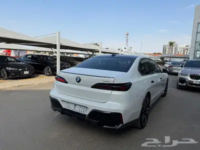 بي ام دبليو الفئة السابعه 740 2023 طلبيه خاصه 14