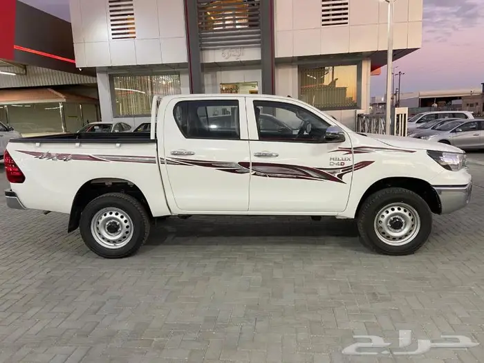 تويوتا هايلكس غمارتين دبل ديزل 2025 3