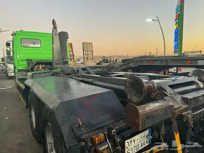 للبيع سقس اكتروس حاويات موديل 2000 0