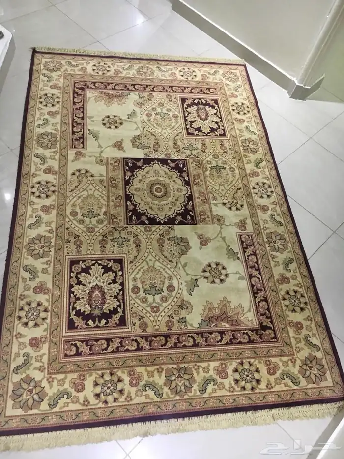 سجاد حرير وتركي نظيف للبيع 10