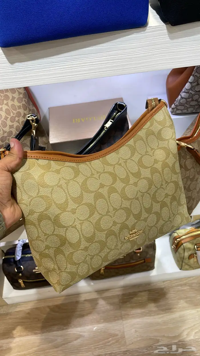 شنط ماركات مختلف. تواصل 24