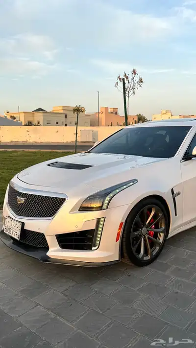 كاديلاك CTS V فل باكج index