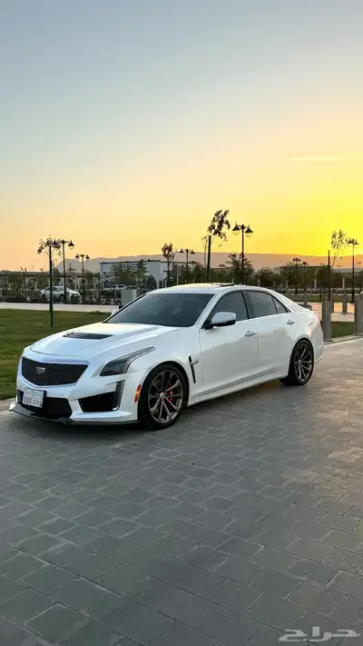 كاديلاك CTS V فل باكج index