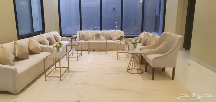كنب للإيجار 16