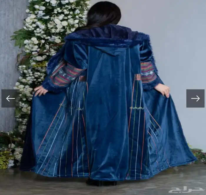 فروات نسائية وعبايات 3