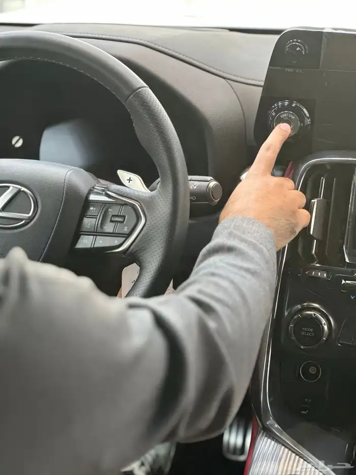 لكزس سيدان ES350 للإيجار شركة قرناس لتأجير السيارات 2