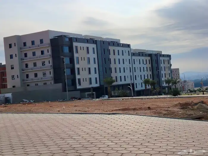 شقق وفلل تمليك فاخره شمال جده لكل شقه موقفين وغرفه سائق 11