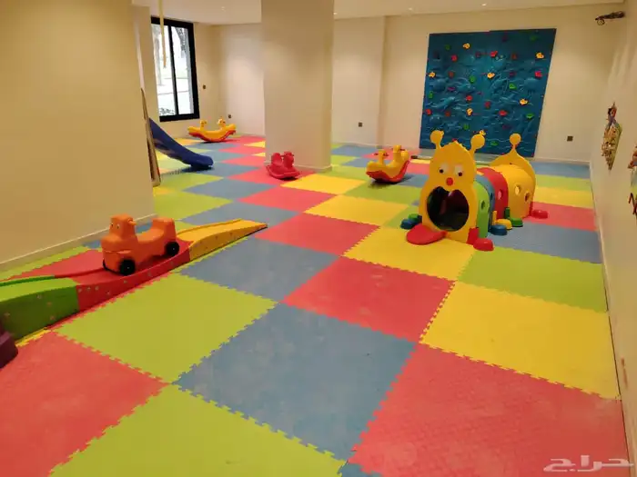 شقق وفلل تمليك فاخره شمال جده لكل شقه موقفين وغرفه سائق 10