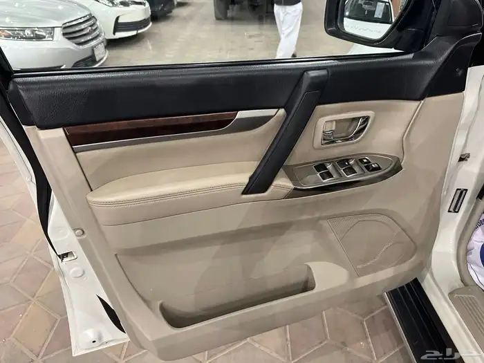 ميتسوبيشي باجيرو 2017 - عداد قليل بدي وكاله .. 10