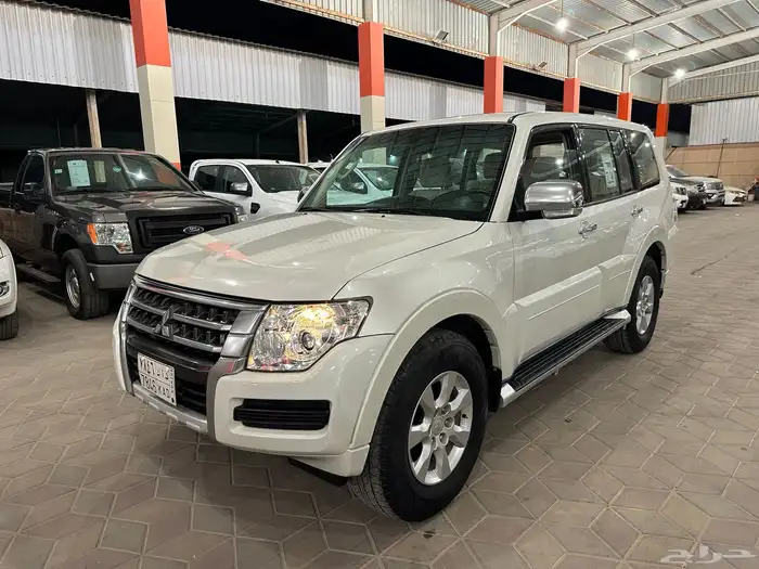 ميتسوبيشي باجيرو 2017 - عداد قليل بدي وكاله .. 0