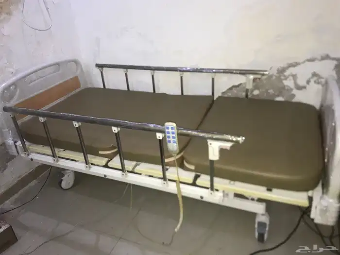 سرير طبي كهربائي سرير مستشفى كرسي كهربائي متحرك لكبار السن 1