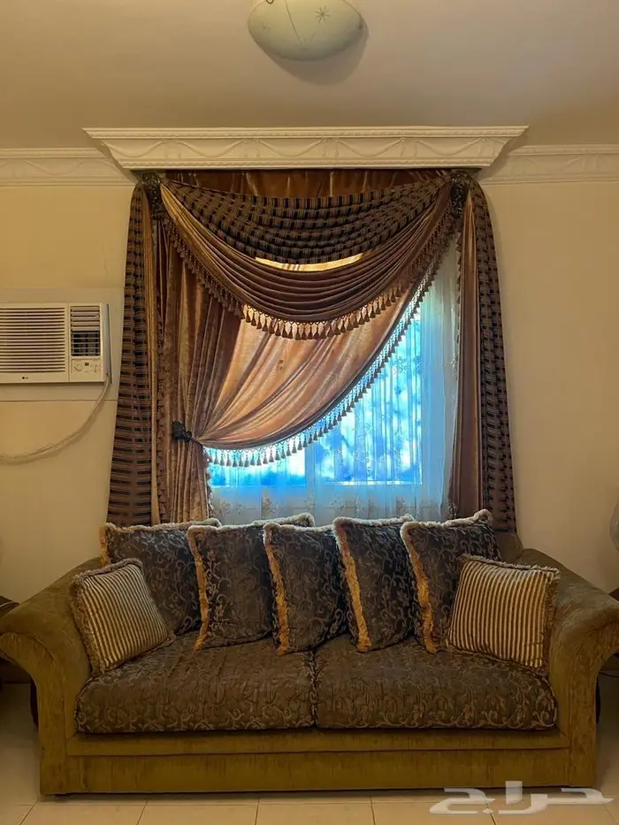 كنب مع ستارة 2