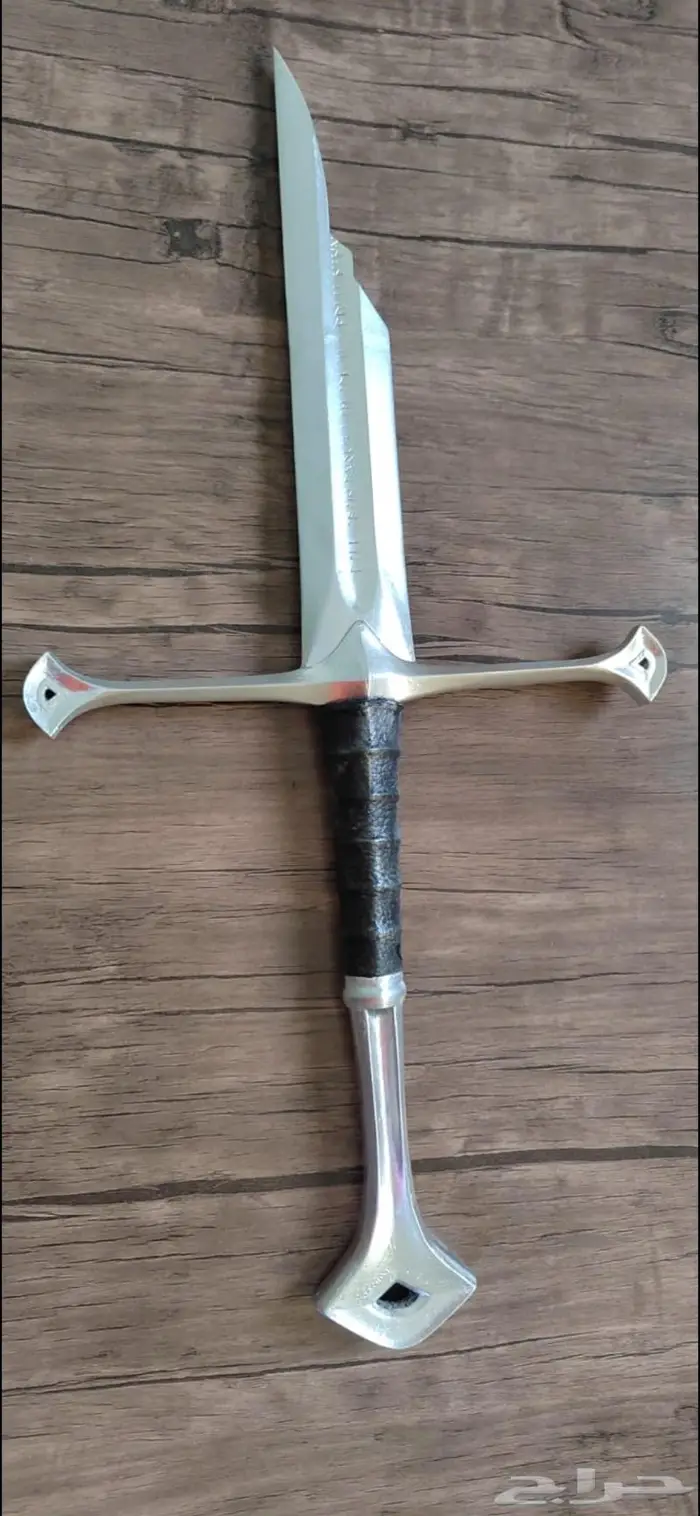 سيف ارقون من lord of the rings 0