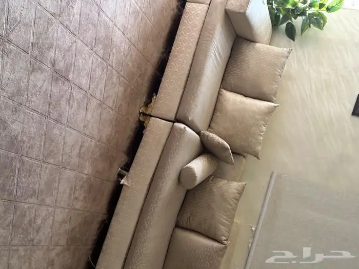 مجلس كنب ومجلس داويه ومجلس ارضي شبه جديد 0