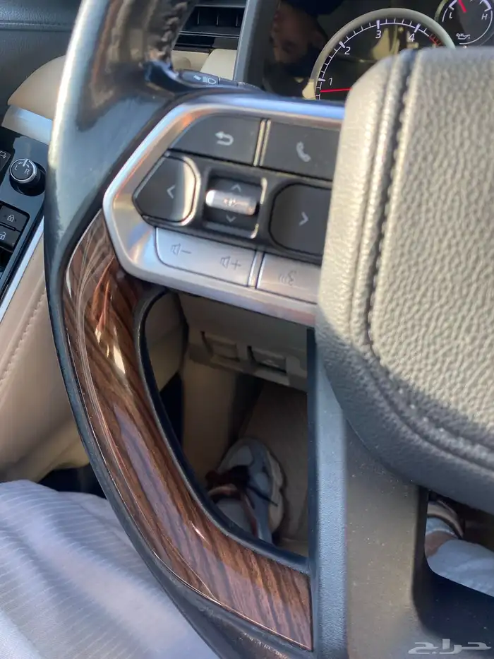 ((مباع)) جيب لاندكروزر ديزل فل كامل سعودي 40