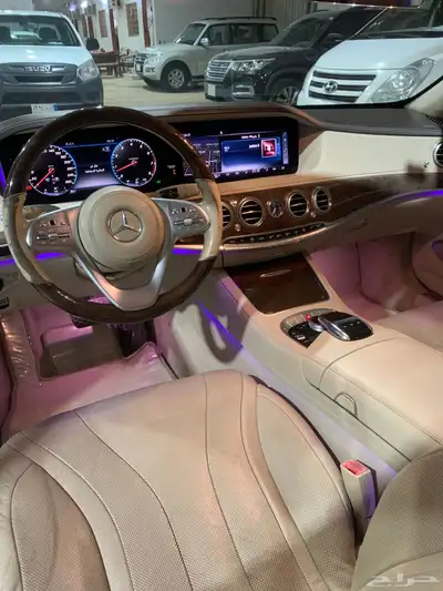 للبيع مرسيدس 2019 السعر 195 18