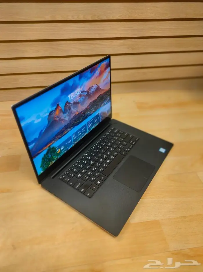 DELL Precision5540 Touch 8core i9 9thGen 64GB 1TB 4GB Nvidia 6