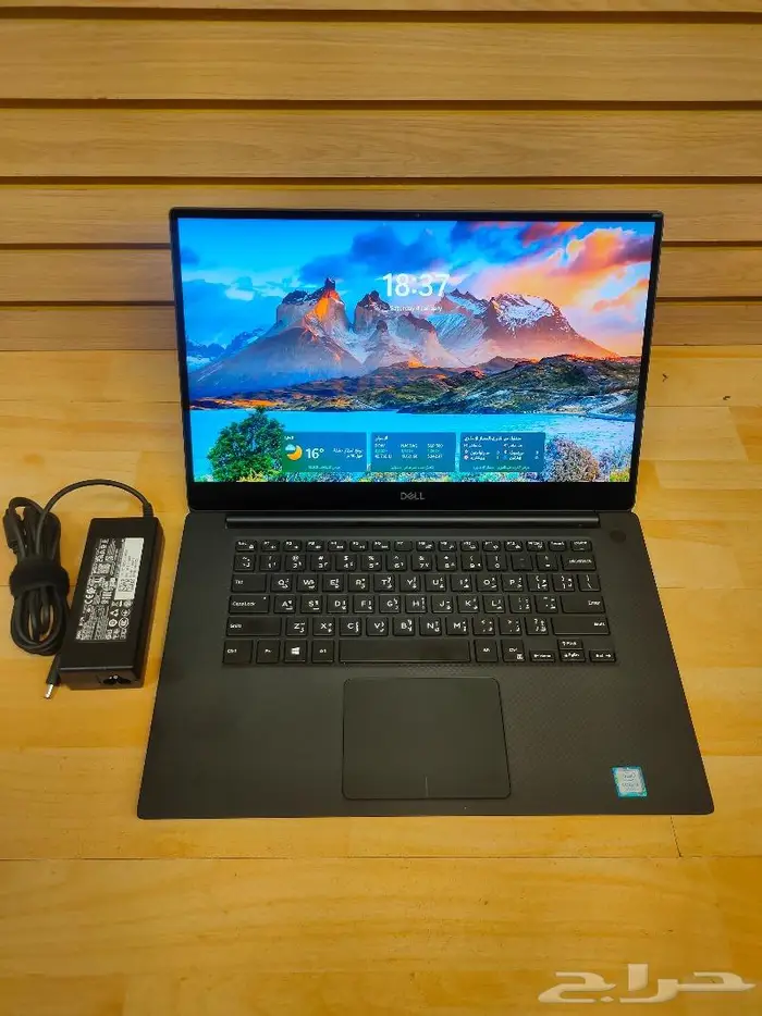 DELL Precision5540 Touch 8core i9 9thGen 64GB 1TB 4GB Nvidia 10