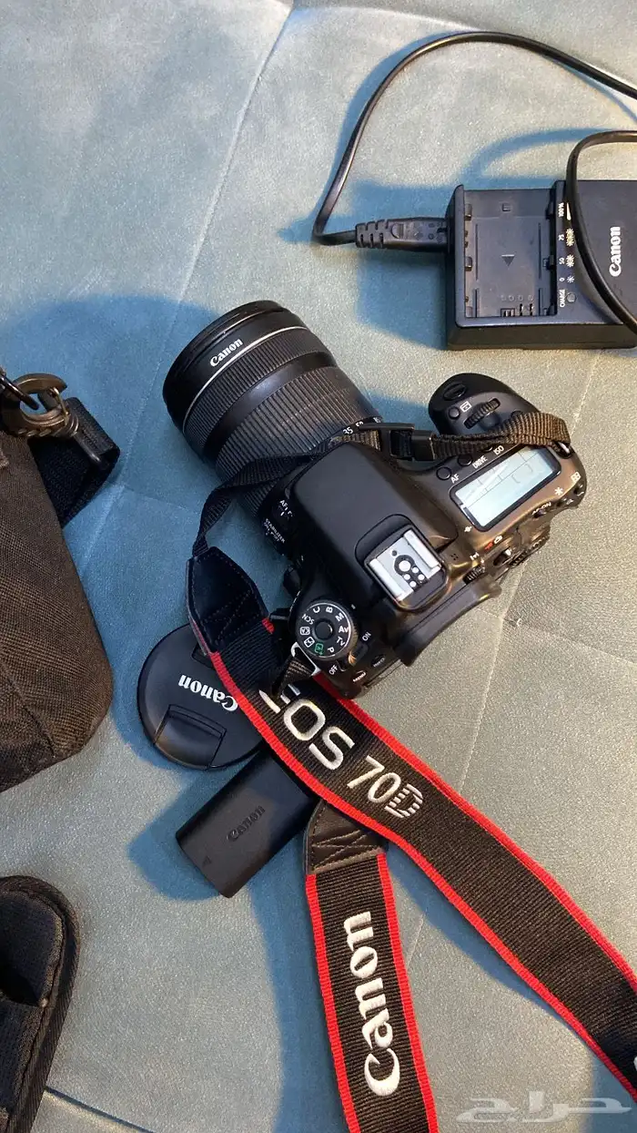 كاميرا كانون d70 3