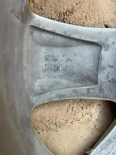 للبيع جنوط مقاس 17 4