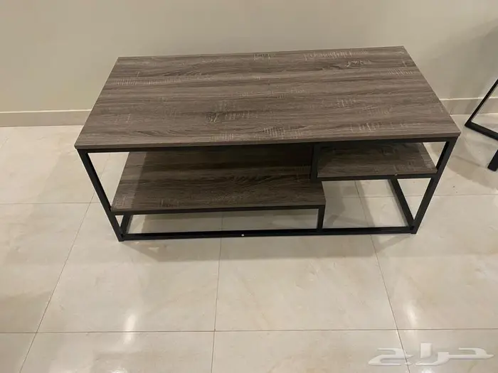 طاولة للبيع 2