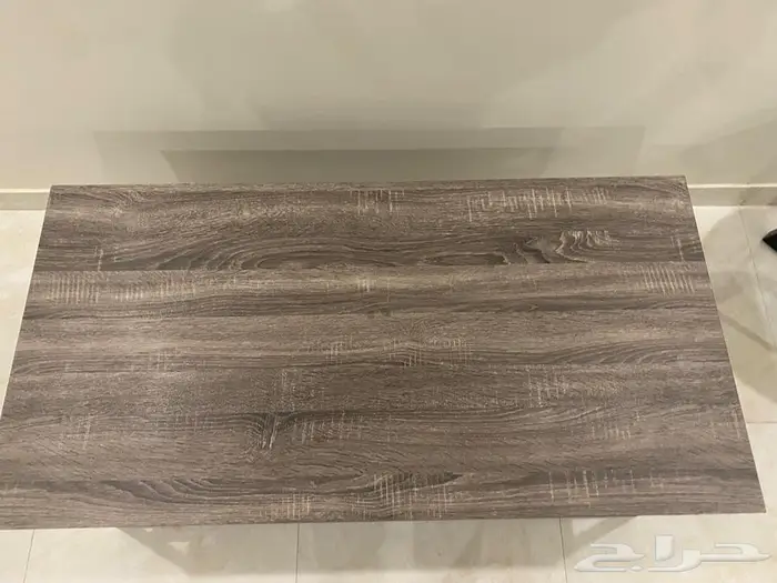 طاولة للبيع 3